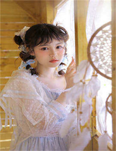 艳妇雪白细嫩的艳妇